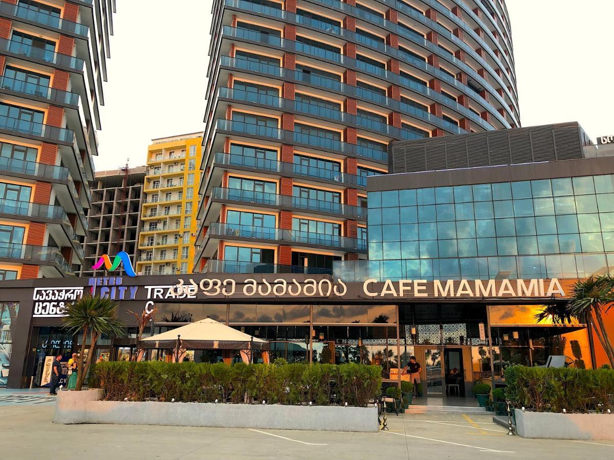 Orbi Beach Tower Aparts Batumi Exterior photo