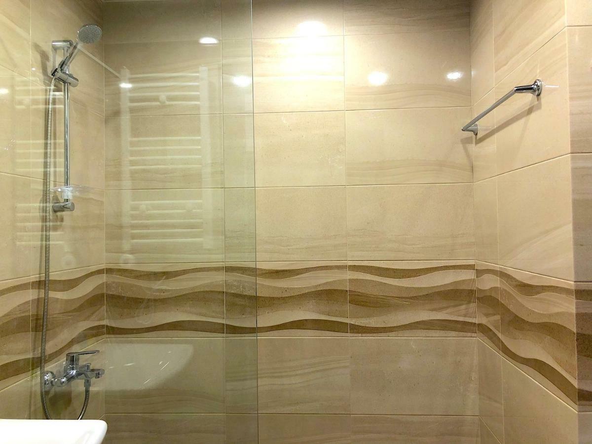 Orbi Beach Tower Aparts Batumi Exterior photo