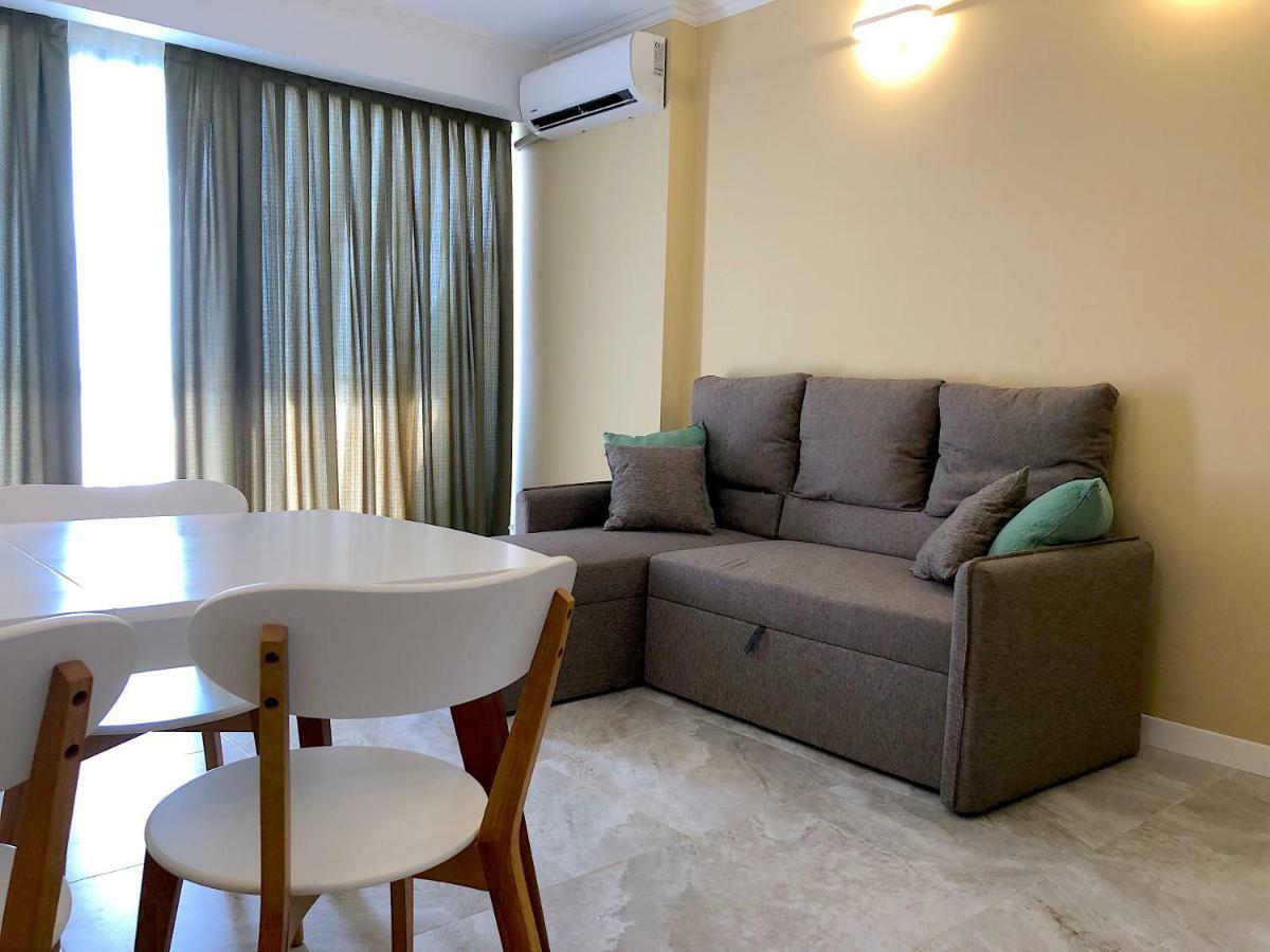 Orbi Beach Tower Aparts Batumi Exterior photo